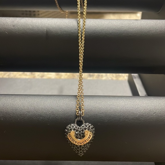 Juicy Couture black heart necklace - Picture 3 of 4